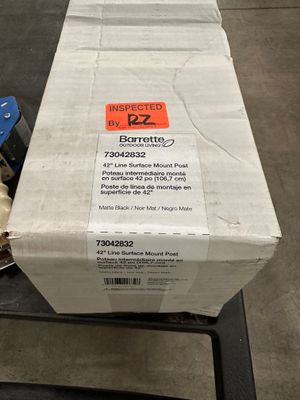 RDI 4 in. x 2 in. x 42 in. Mid Post Surface Mount - Matte Black (Privacy Rail)