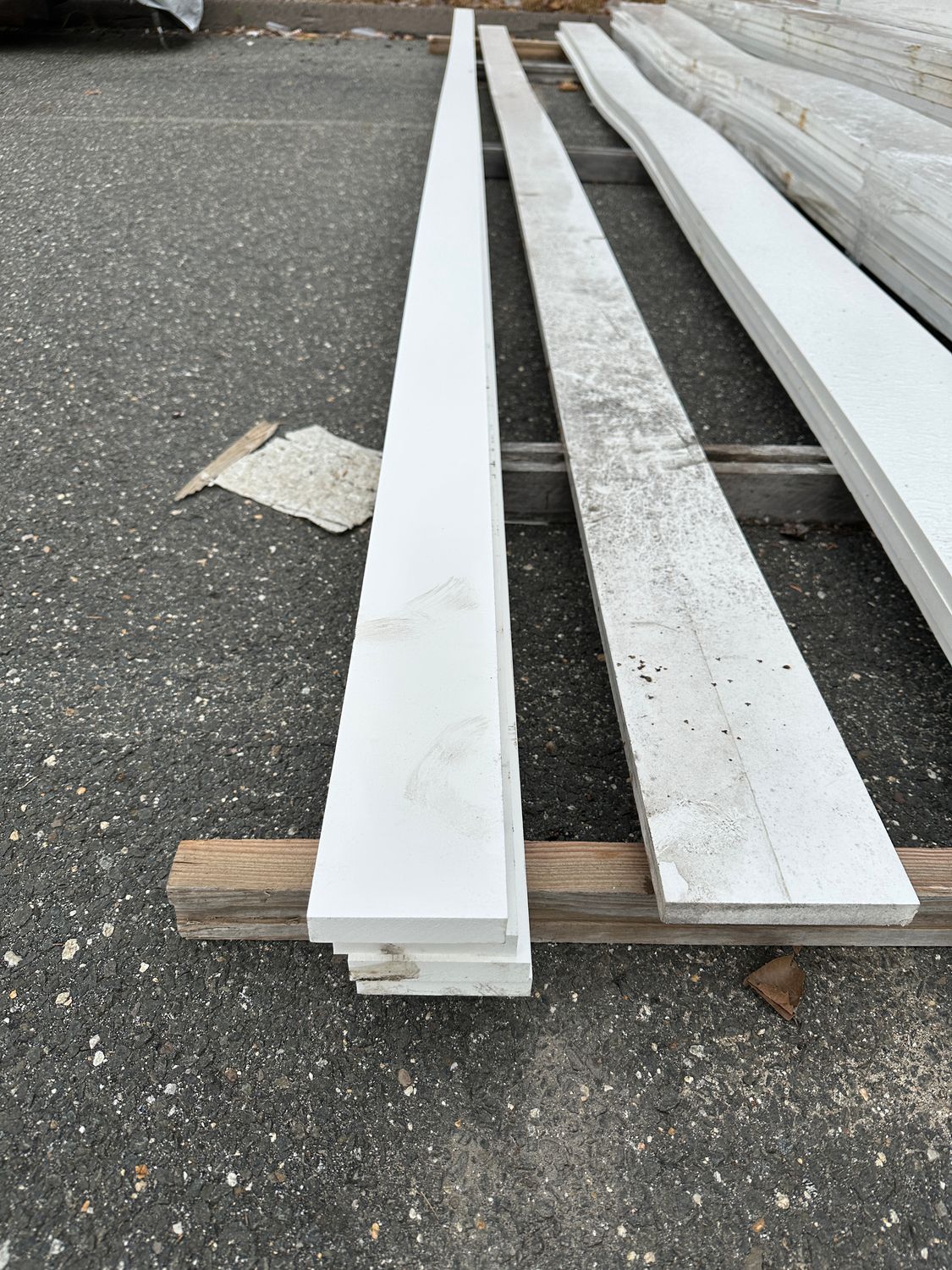 Kleer 1 in. x 4 in. x 18 ft. Reversible Trim (Warehouse Seconds) Kleer 1 in. x 4 in. x 18 ft. Reversible Trim (Warehouse Seconds)