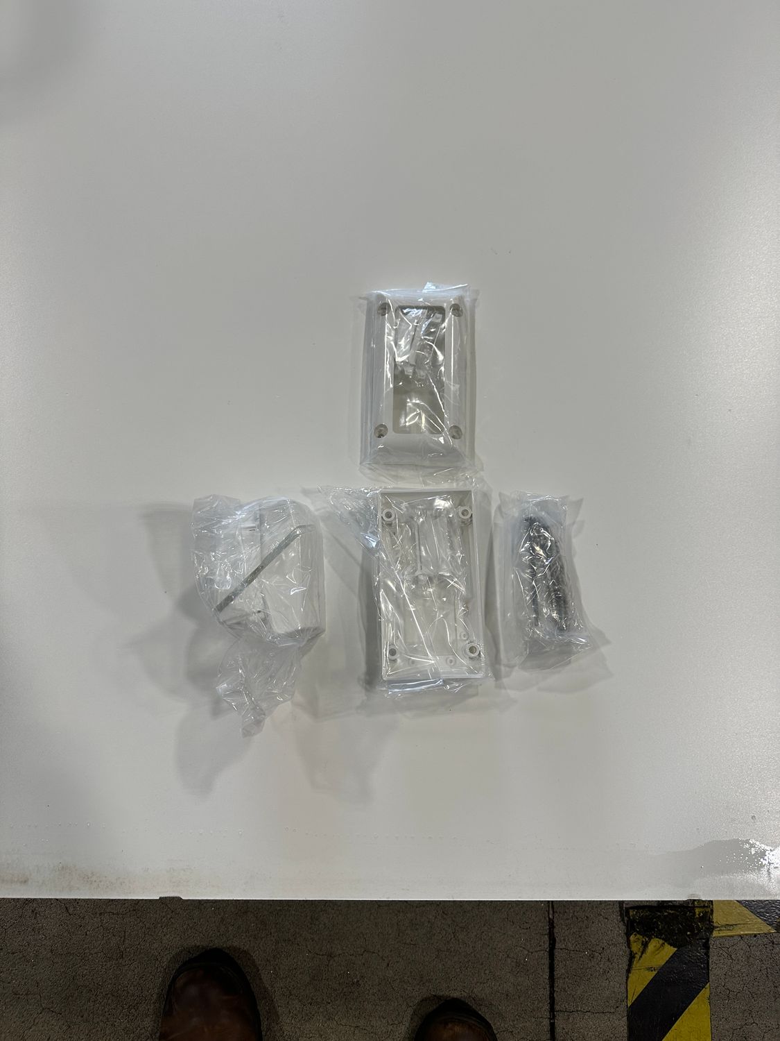 RDI Stair Mounting Bracket Kit – 2 Pairs – WHITE (Endurance Original Rail)