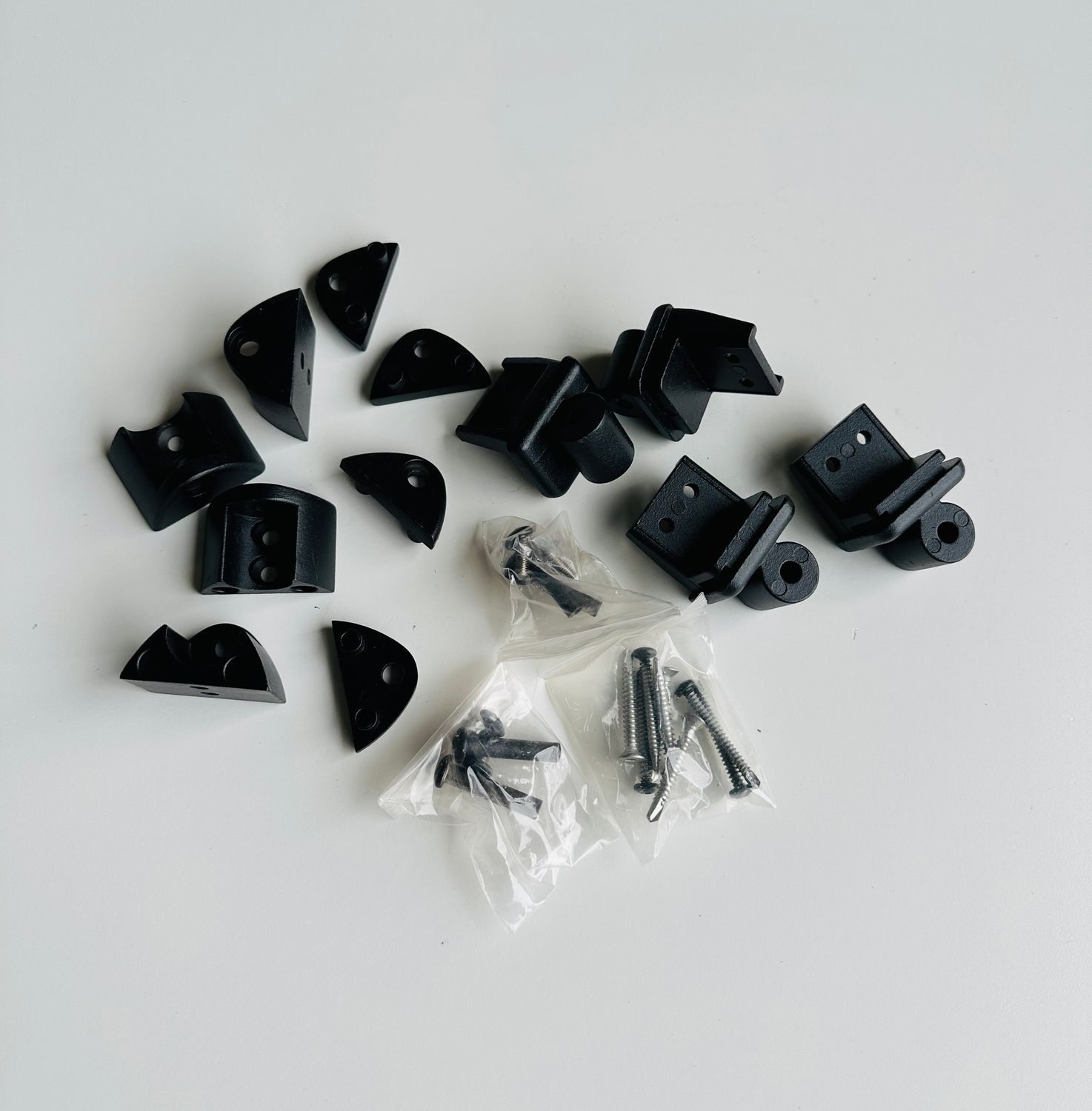 RDI 2-to-3 Rail Level Angle Bracket Kit (set of 4 – 2 top, 2 bottom) – MATTE BLACK (Avalon Aluminum Rail) RDI 2-to-3 Rail Level Angle Bracket Kit (set of 4 – 2 top, 2 bottom) – MATTE BLACK (Avalon Aluminum Rail)