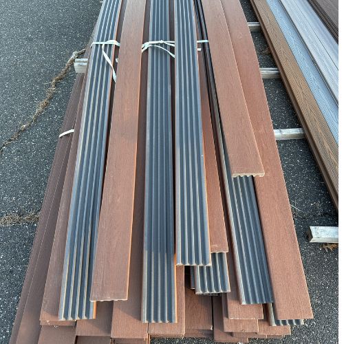 Moistureshield 1 in. x 6 in. x 20 ft. Square Edge Scalloped Back Deck Board - Canoe (Warehouse Seconds)