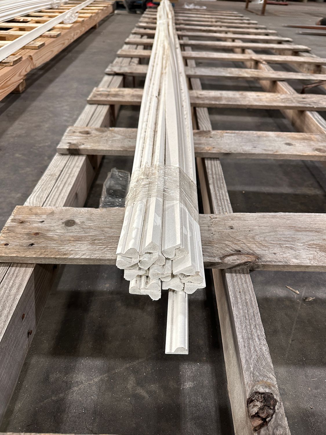 WOLF 16 ft. PVC Base Cap Moulding WPVCM-164 (Warehouse Seconds) WOLF 16 ft. PVC Base Cap Moulding WPVCM-164 (Warehouse Seconds)