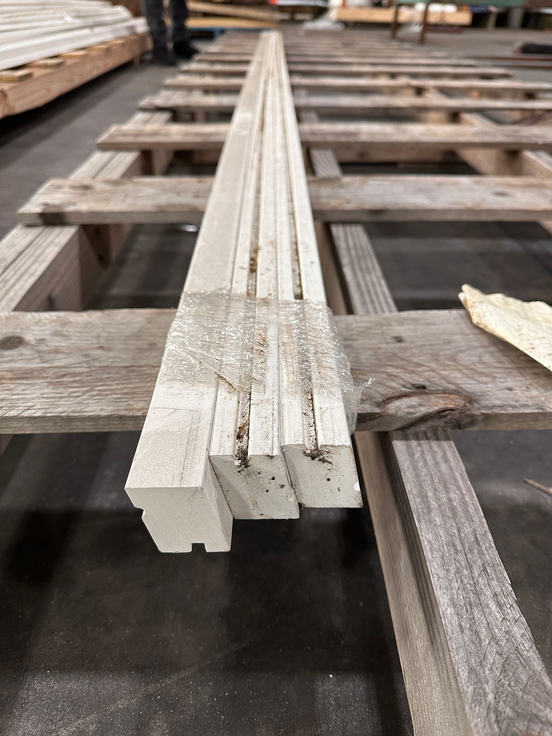 WOLF 12 ft. PVC Sill Nose Grooved Moulding WPVCM-1006 (Warehouse Seconds) WOLF 12 ft. PVC Sill Nose Grooved Moulding WPVCM-1006 (Warehouse Seconds)