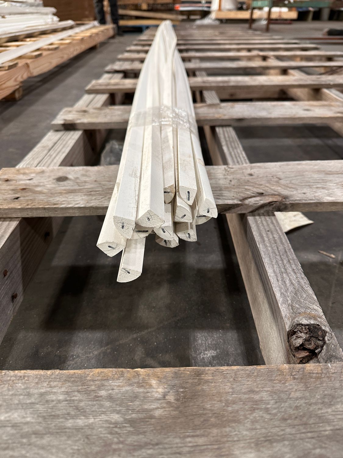 WOLF 16 ft. PVC Quarter Round Moulding WPVCM-105 (Warehouse Seconds) WOLF 16 ft. PVC Quarter Round Moulding WPVCM-105 (Warehouse Seconds)