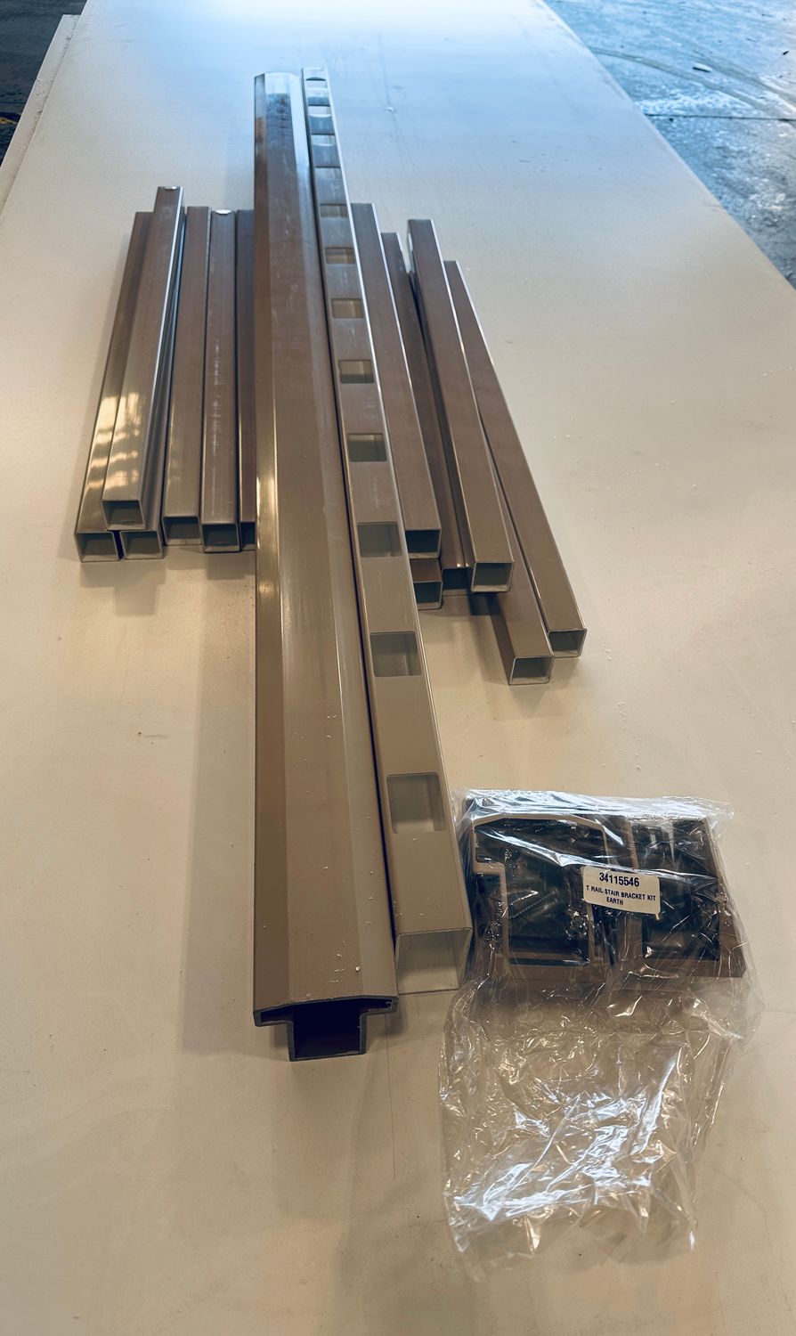 RDI 36 in. x 6 ft. T-Top Stair Vinyl Rail Kit - 1 1/2 in. Square Balusters, Clay (Finyl Line)