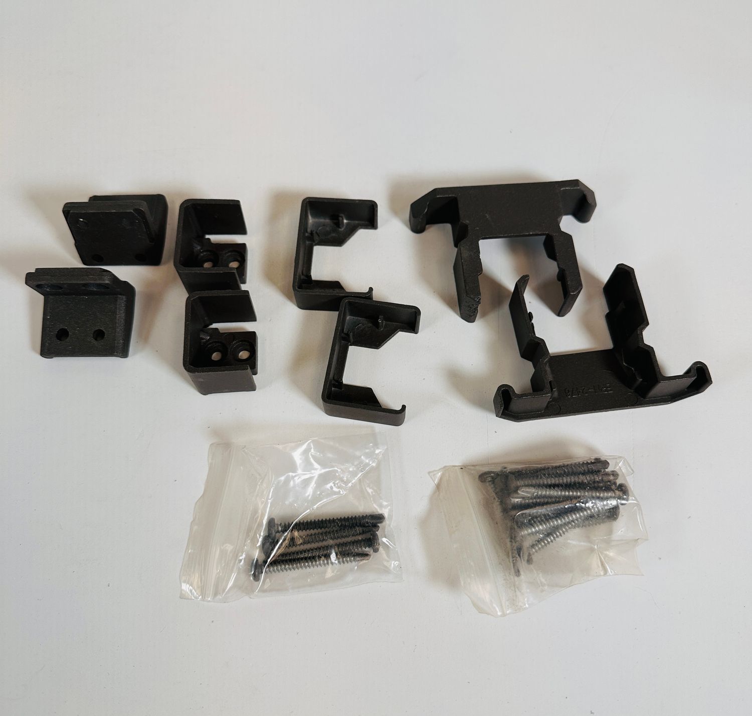 RDI Oberon Level Bracket Kit (set of 4 – 2 top, 2 bottom) – MATTE BRONZE (Avalon Aluminum Rail)