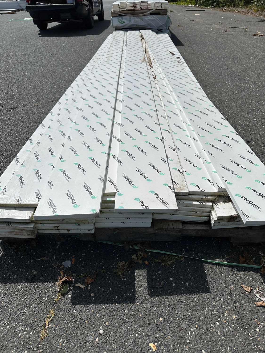 PLY GEM 1 in. x 10 in. x 18 ft. Smooth PVC Trim (Warehouse Seconds)