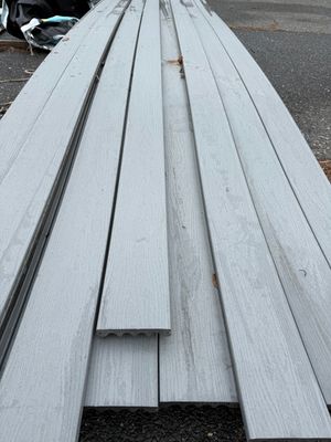 Moistureshield 1 in. x 6 in. x 20 ft. Grooved Scalloped Back Deck Board - Lake Fog (Warehouse Seconds)