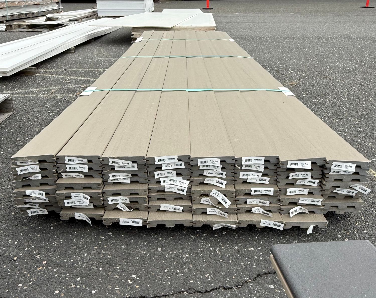 TIMBERTECH 1 in. x 6 in. x 12 ft. Grooved Scalloped Back Deck Board - Weathered Oak (Warehouse Seconds) TIMBERTECH 1 in. x 6 in. x 12 ft. Grooved Scalloped Back Deck Board - Weathered Oak (Warehouse Seconds)