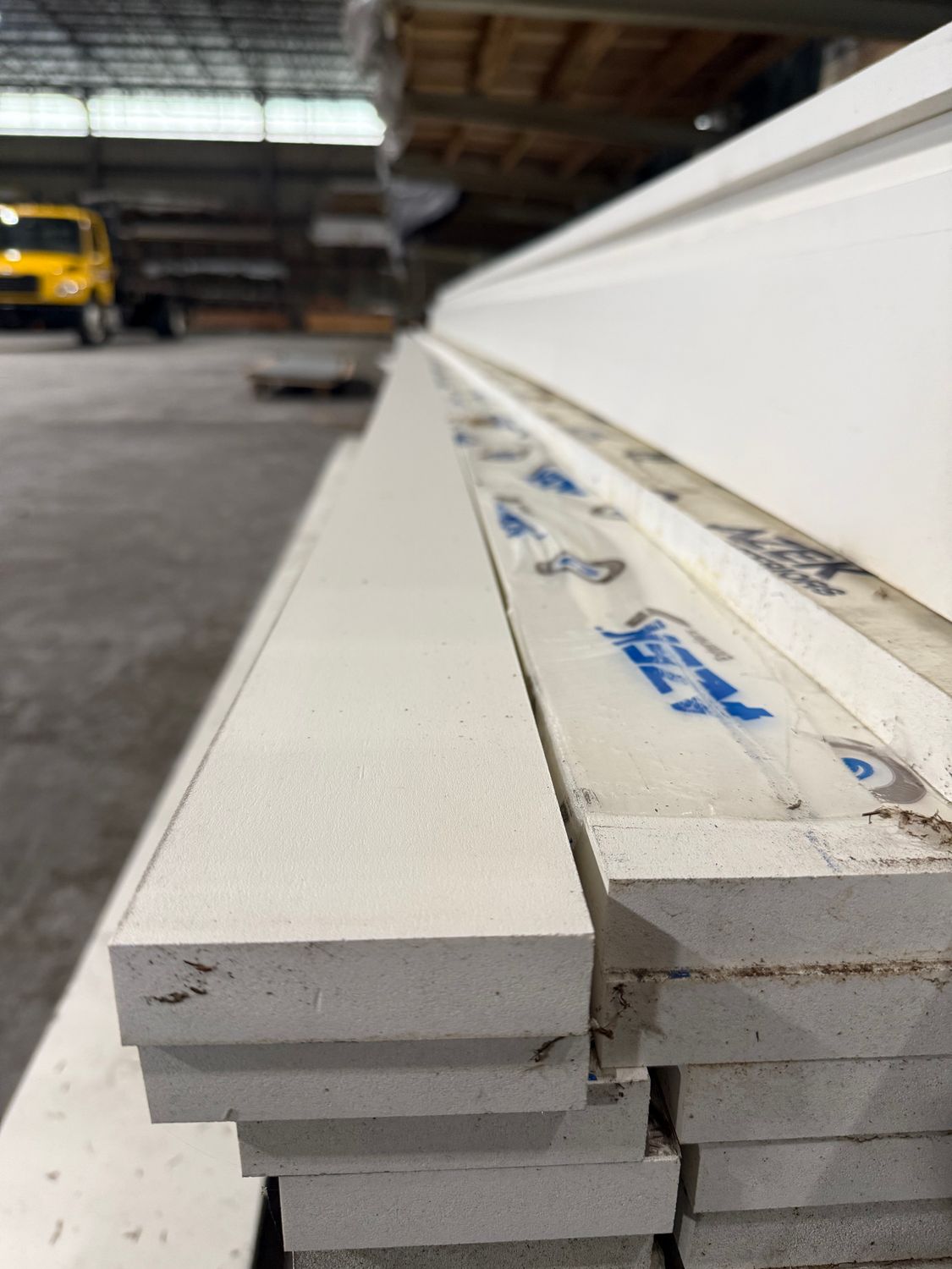 AZEK 5/4 in. x 4 in. x 18 ft. Smooth PVC Trim (Warehouse Seconds)