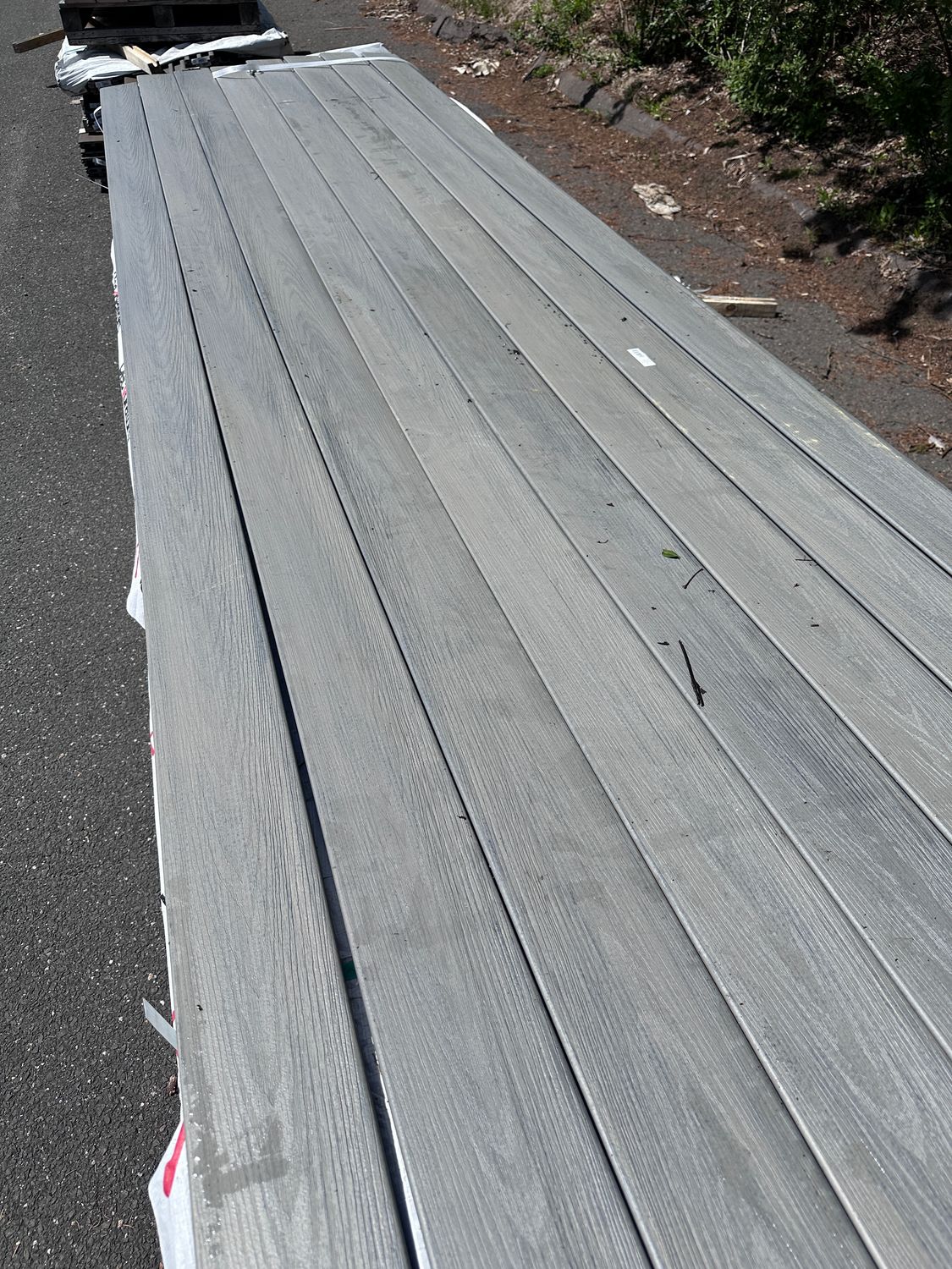 DECKORATORS 1 in. x 6 in. x 12 ft. Grooved Deck Board - Saltwater (Warehouse Seconds)