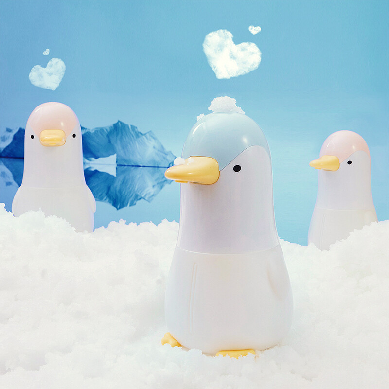 Soap Dispenser Penguin