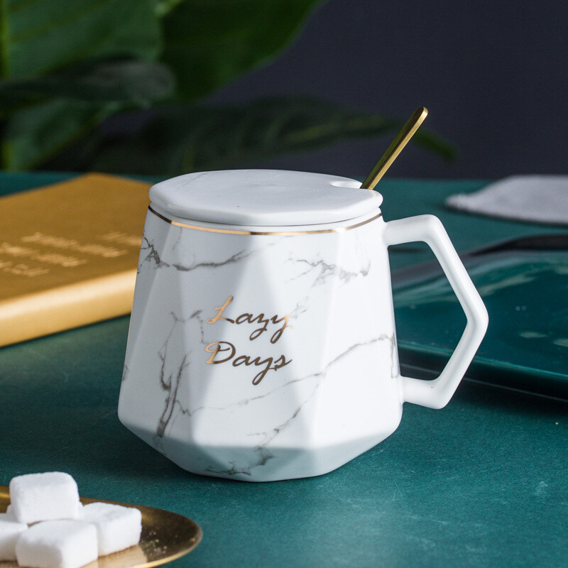 Ceramic Mug With Lid And Spoon 430ml, Colour: White