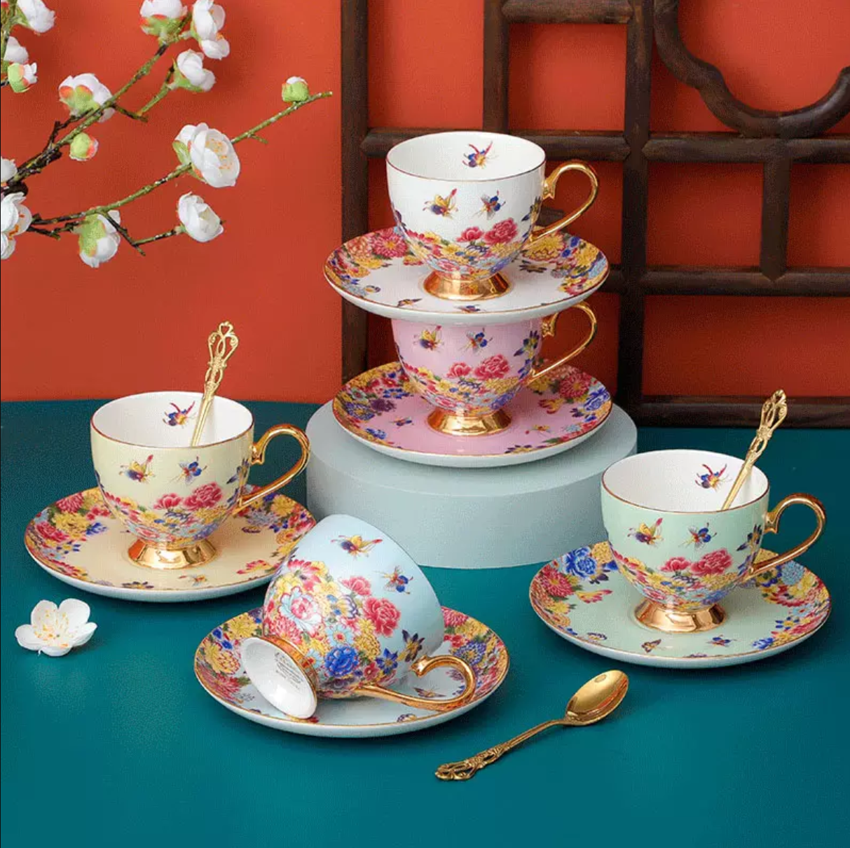 Luxury Ceramic Cup- Gold Plated &amp; China Bone