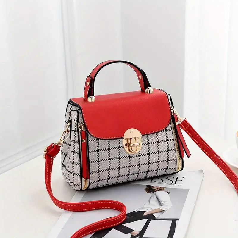 Women&#39;s Buckle Flap Purse-Red
