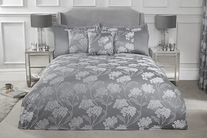 Emma Barclay Blossom - Embellished Jacquard Duvet Set in Silver - Double