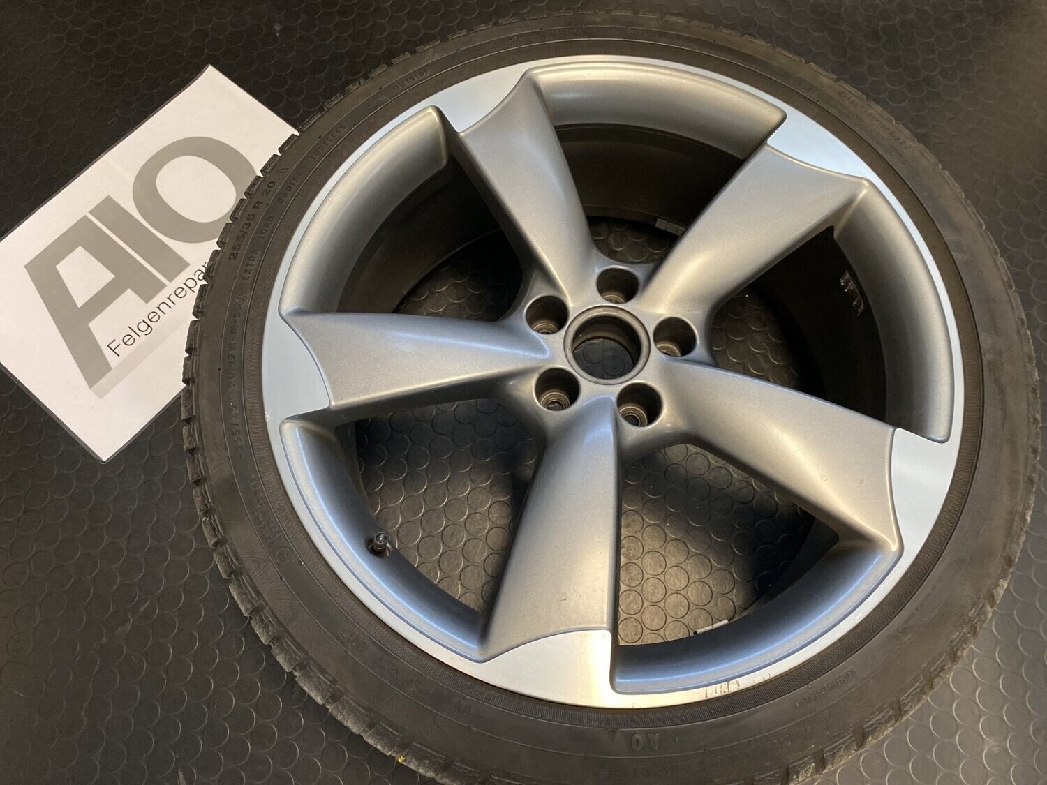 LF1-D Original Audi Felge 4H0601025BA
 - 5 Speichen Rotor Design HGG Grau
 - S8 quattro Typ D4 4H 2009 - 2017