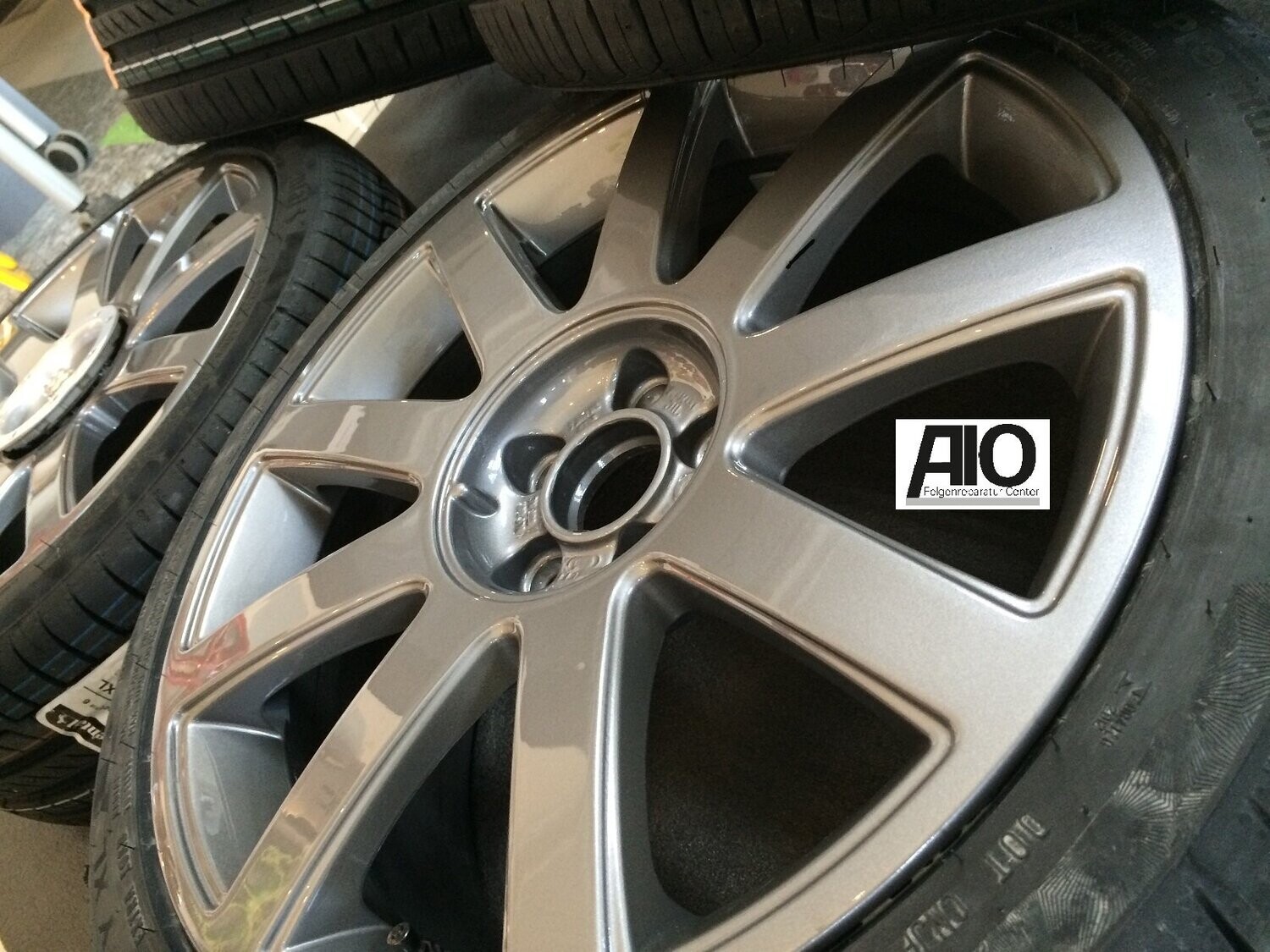 LF1-D Original Audi Felge 4D0601025AH
 - 9 Speichen Design Silber/2 - A4 B7 8E Limousine Avant