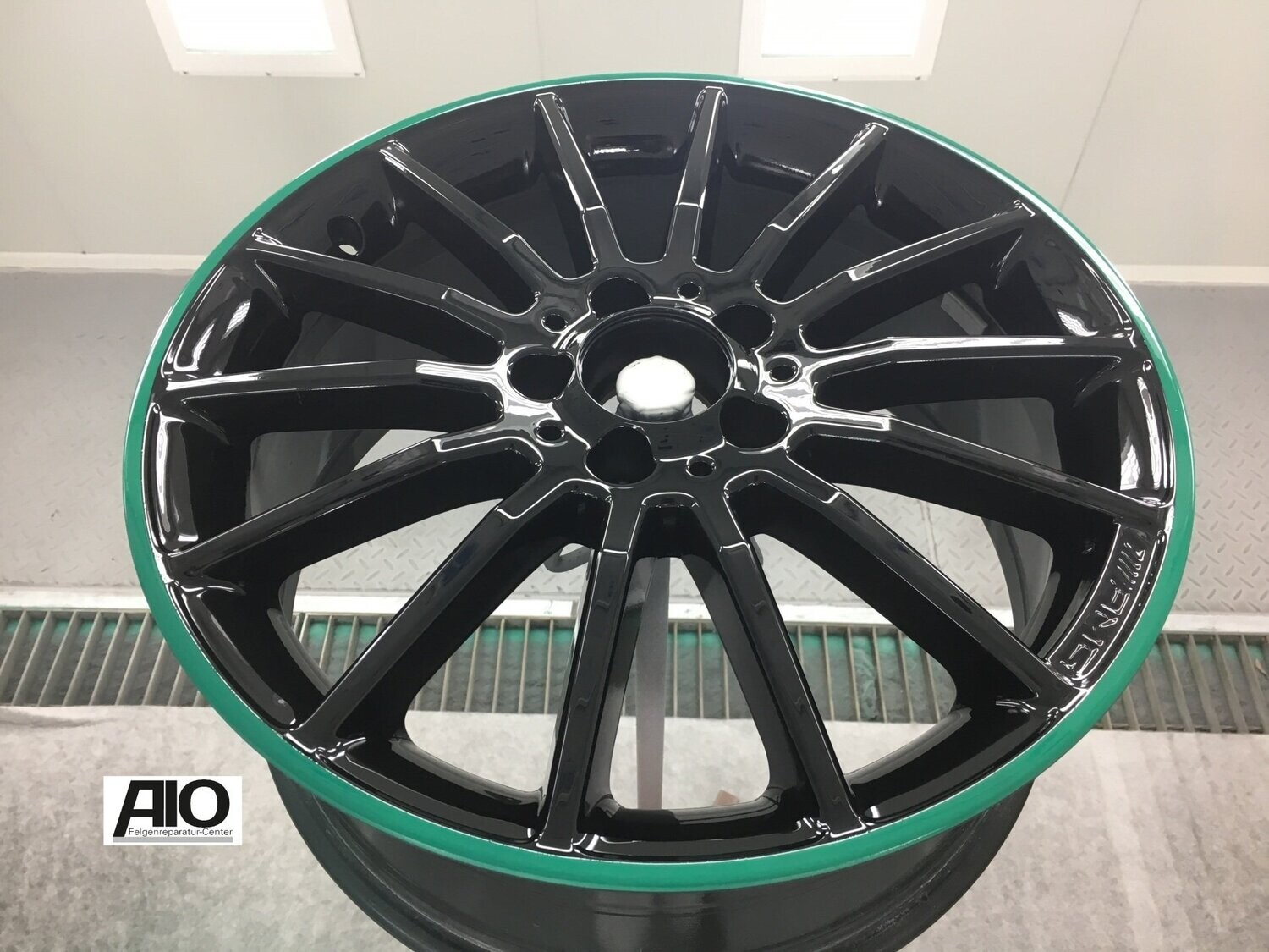 LF1-D Original Mercedes Benz Felge A1764010200 – Vielspeichen-Rad ( GRÜN ) Horn – A-Klasse 176+177/ CLA 117 / B -Klasse 246