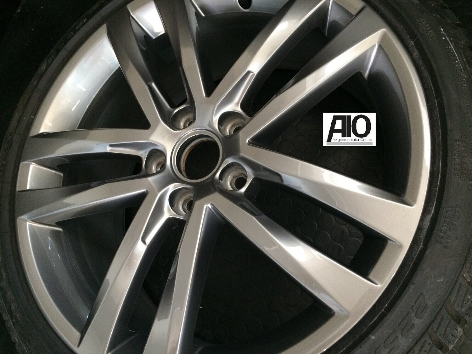 LF1-D Original VW Felge 5G0601025AF – Salvador 5-Doppelspeiche Silber – Golf 7 Typ AU