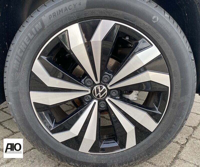 Original VW Felge 2GM601025E – Manila 5-Speichen-Design Schwarz HGG – T-Cross