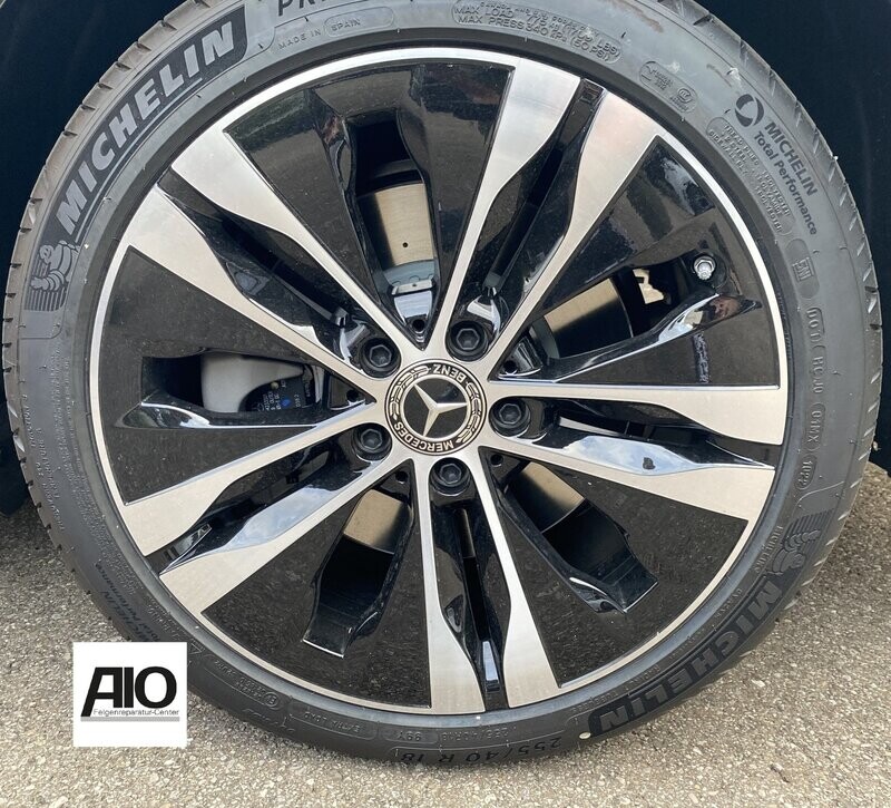 LF1 Original Mercedes Alufelge  A2064015100 –  5-V-Speichen-Design Schwarz HGG VA  - C-Klasse Typ W206/S206