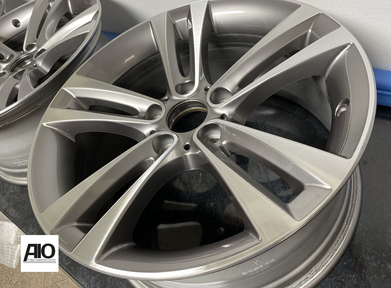 LF1-D Original BMW Felge 2304701 - Doppelspeiche 397 Grau HGG WKR
- 4er Typ F32 / F33 / F36