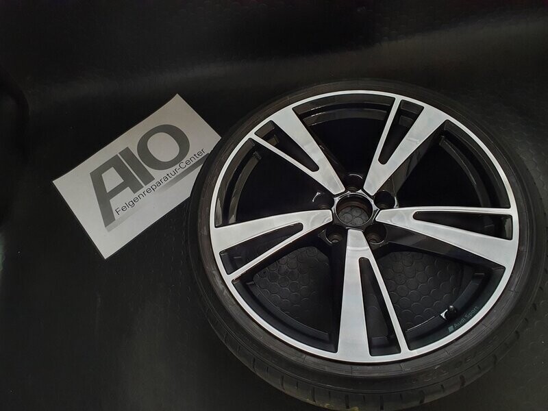 LF1 Original Audi Felge 8V0601025FL - 5 Arm Blade Design Silber - RS3 Typ 8V 2015-2020