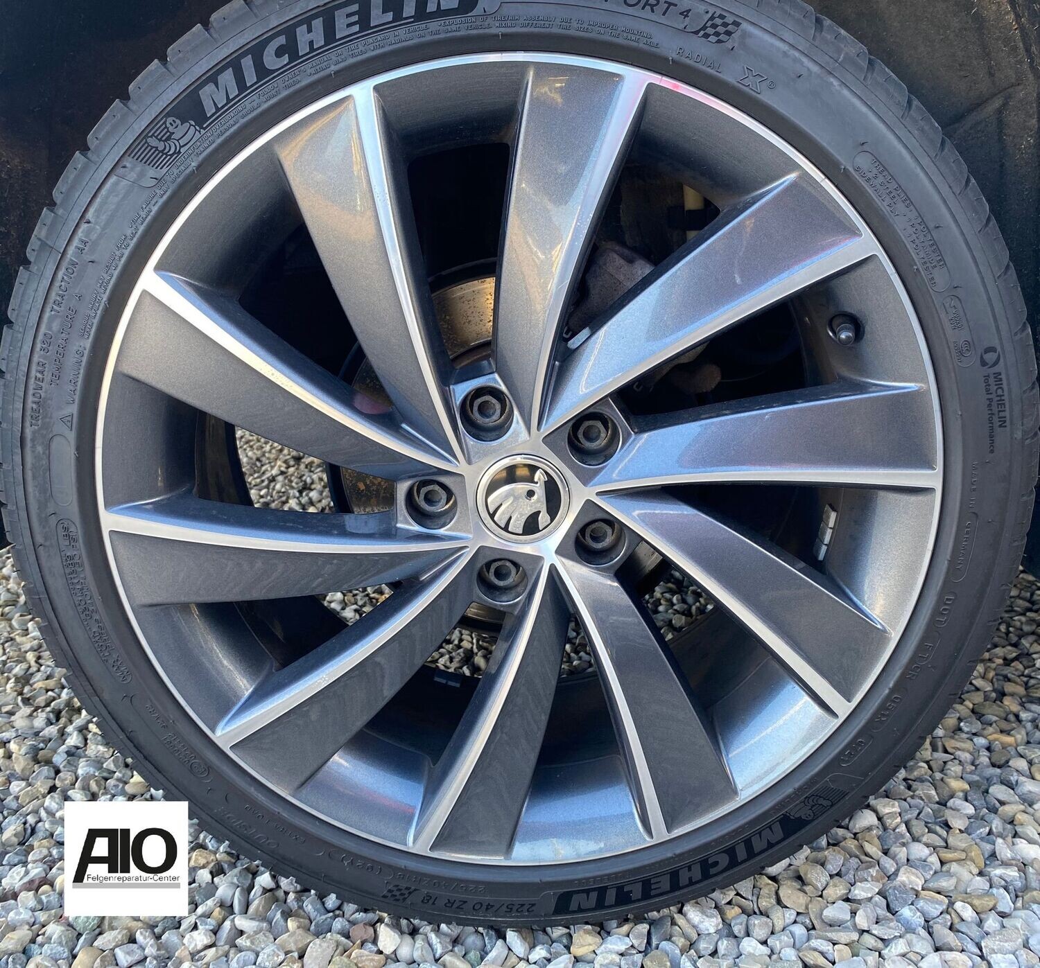 LF1-D Original Skoda Alufelge 3V0071498H – Pegasus Turbinendesign Grau HGG – Superb