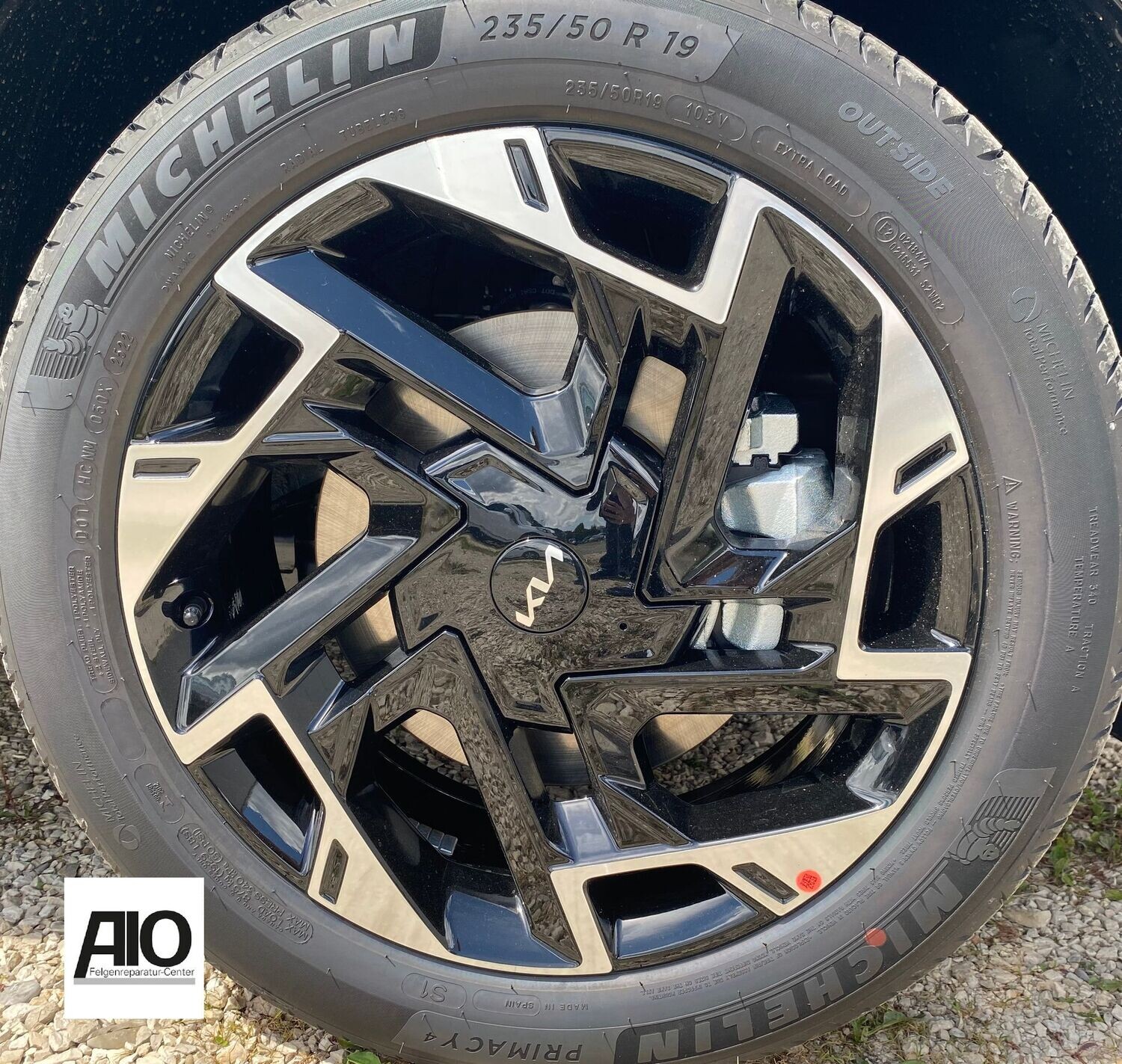LF1 + LACK Original KIA Felge 52910-R2320 - Mehrspeichen-Design Schwarz HGG - Sportage V Typ NQ5
