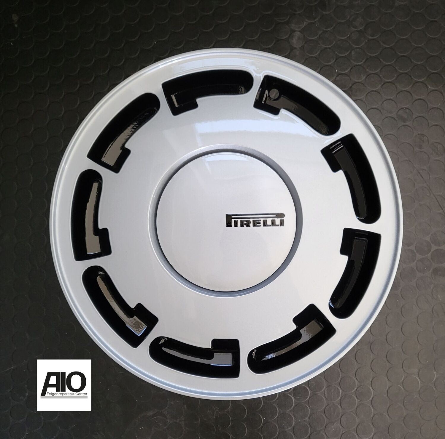 LF1-D Original VW Felge 171601025A - KBA 40462 – Pirelli Retro Design Silber - Golf 1, Golf 2