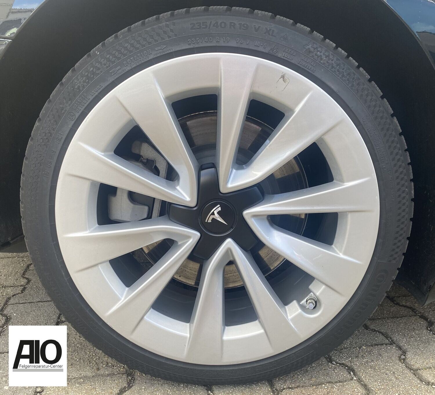 LF1 Original Tesla Felge - 1044227-00-D
 5-V-Doppelspeiche Silber - Model 3