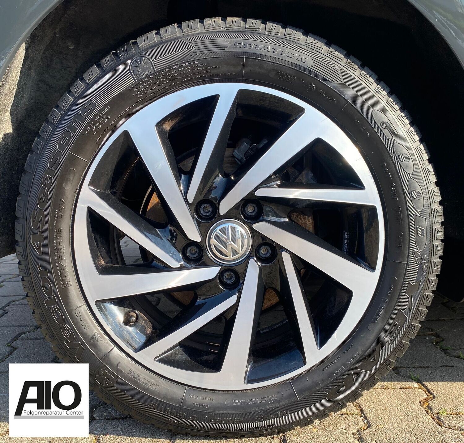 LF1 Original VW Felge 22G0601025R – Woodstock Turbinendesign HGG Schwarz - Polo 6