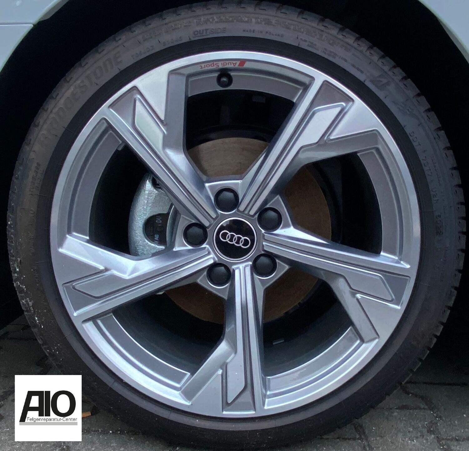 LF1 Original Audi Felge 8Y0601025P
 - 5 Arm Flag Design Grau
 - S3 Typ 8Y  - Limousine Sportback Cabrio 3-Türer