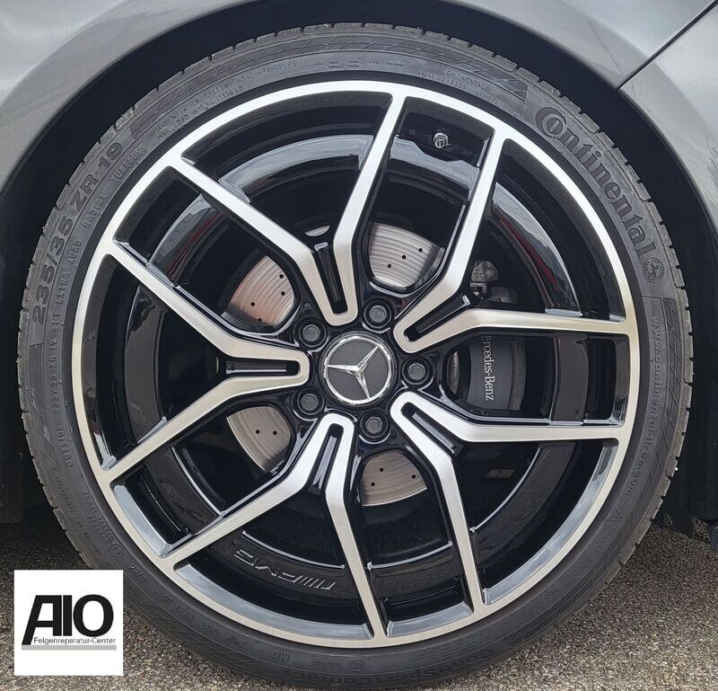 LF1 Original Mercedes Alufelge A2064016800 –  5-V-Speichen-Design Schwarz HGG HA - C-Klasse Typ W206/S206