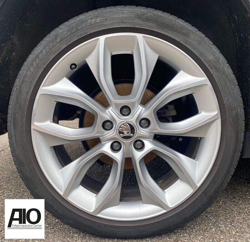LF1 Original Skoda Alufelge 57A071499 – Crater 5 Doppelspeiche Silber – Karoq Typ NU