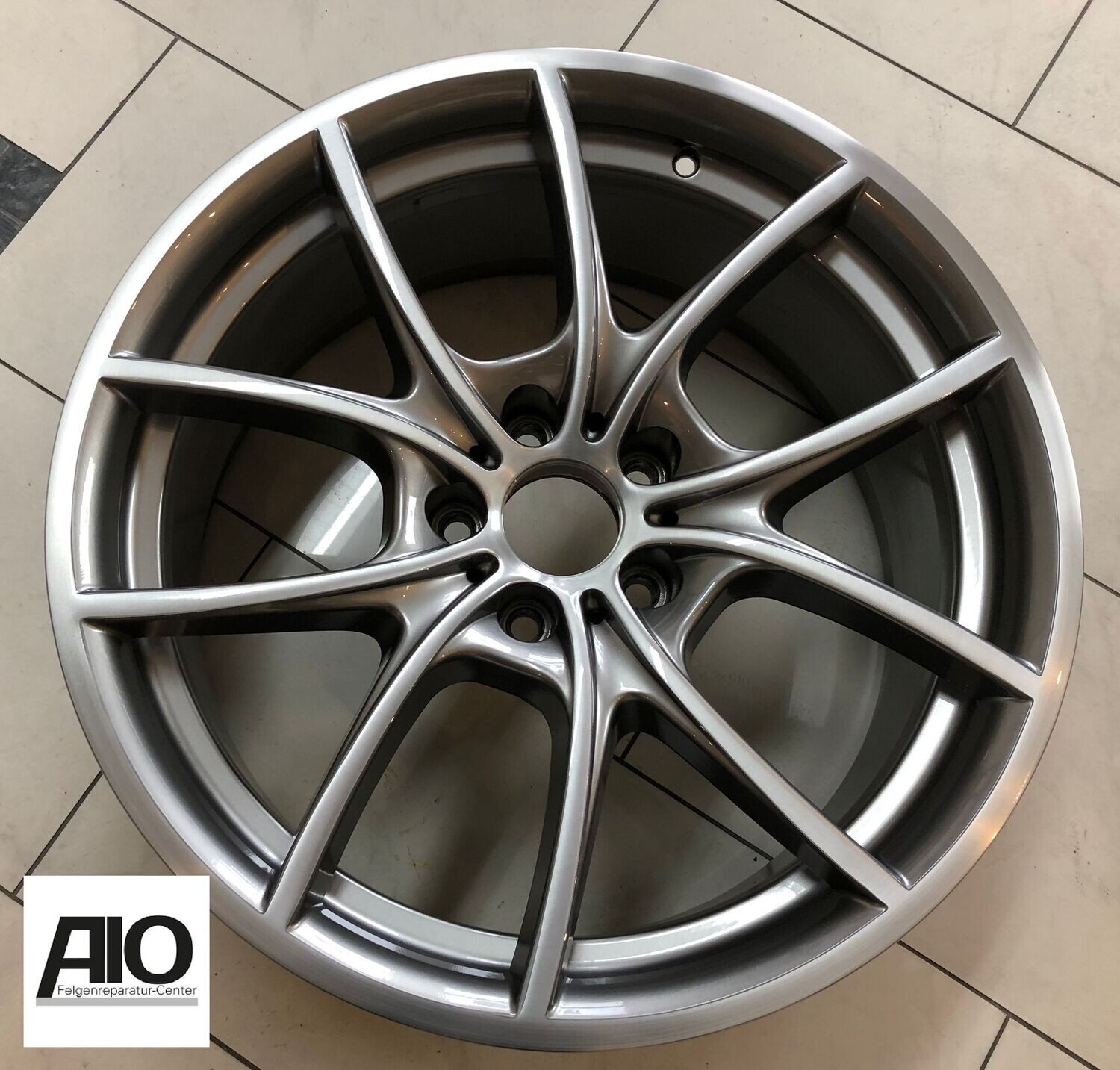 LF1 Original BMW Felge 36116792598
 - V Speiche 356 Grau HGG VA - 6er Typ F12 Cabrio / 6er Typ F13 Coupe / 6er Typ F06 4-türer Coupe