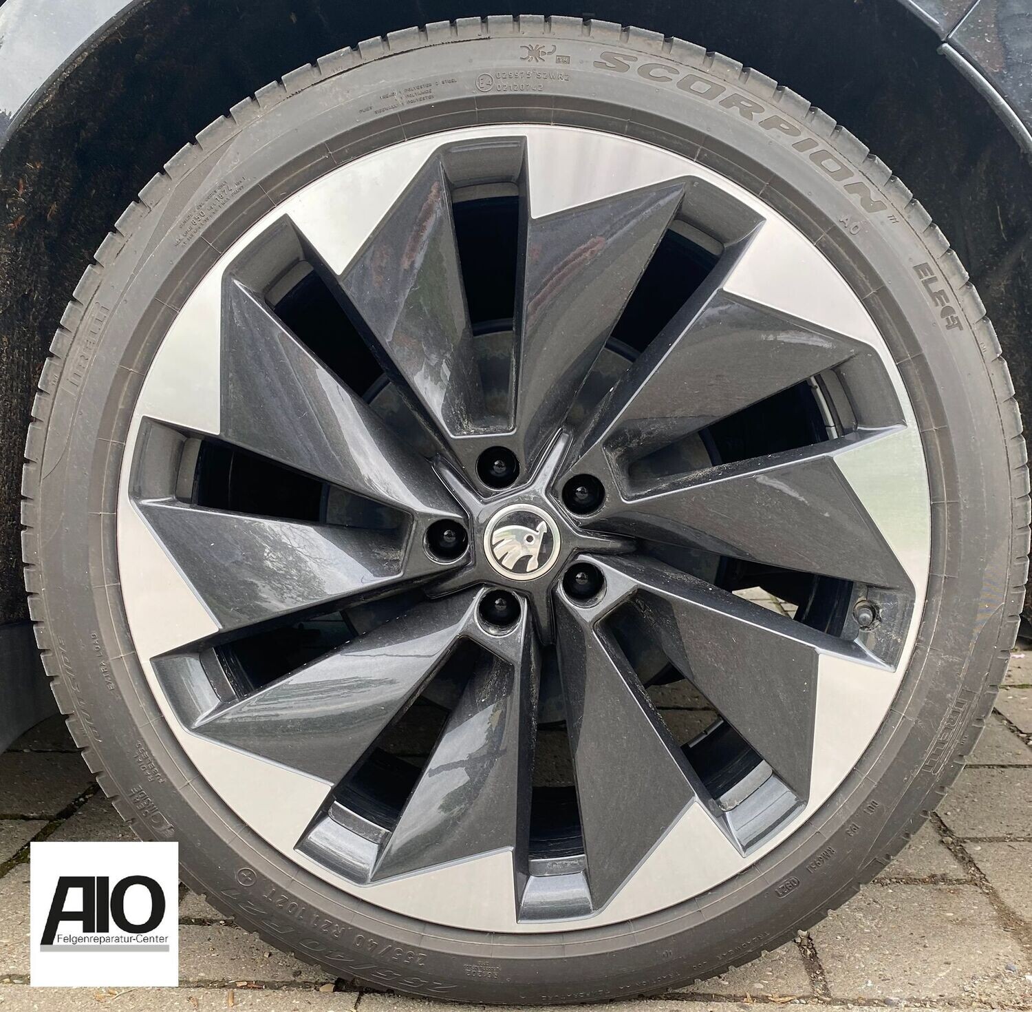 LF1 Original Skoda Alufelge 5LA601025L – BETRIA Turbinendesign Schwarz HGG VA – Enyaq iV 80/80X