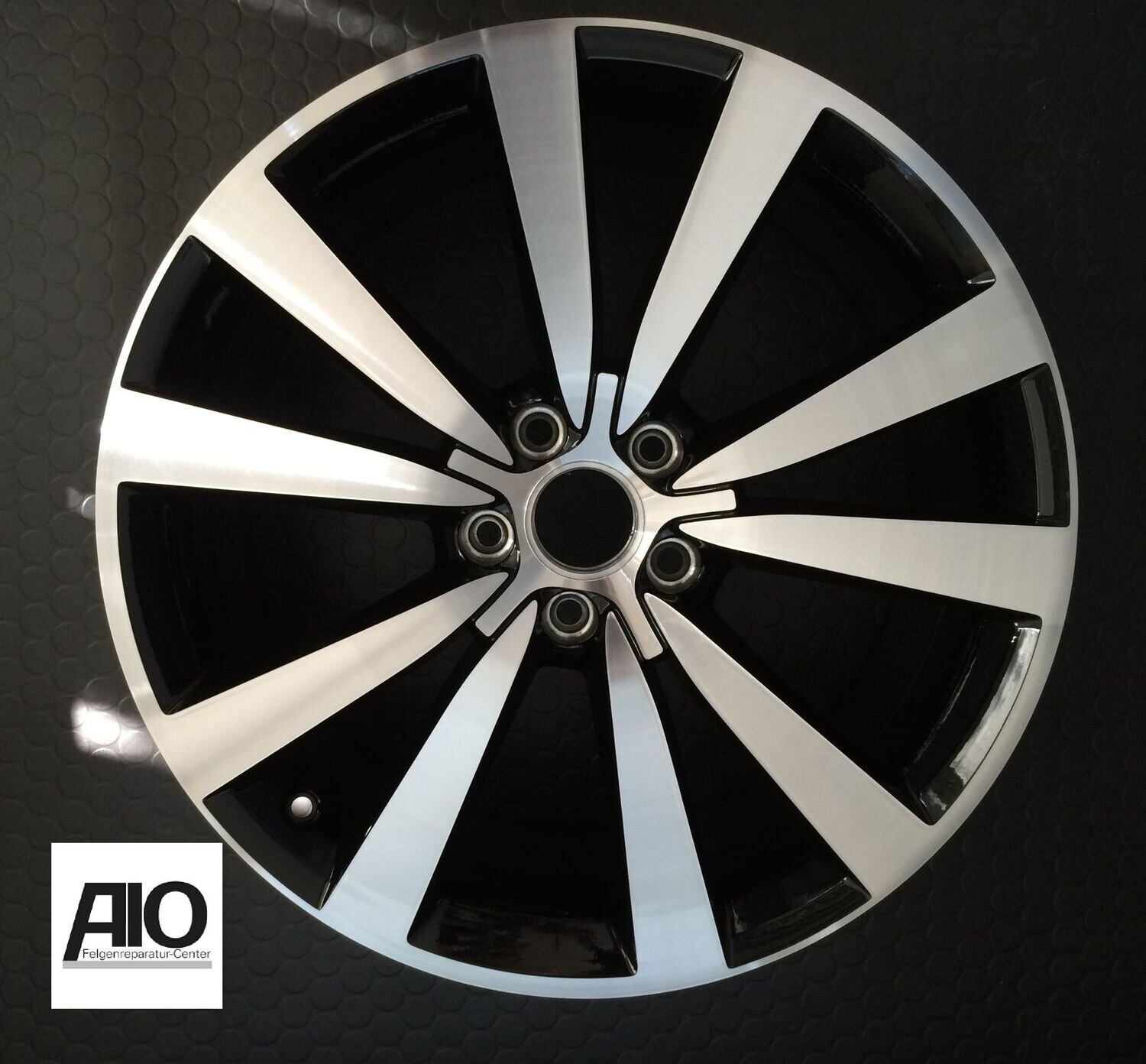 LF1 Original VW Felge 5C0071499 Tornado Design Schwarz HGG – Beetle 5C von 2011 - 2019 LK 5x112