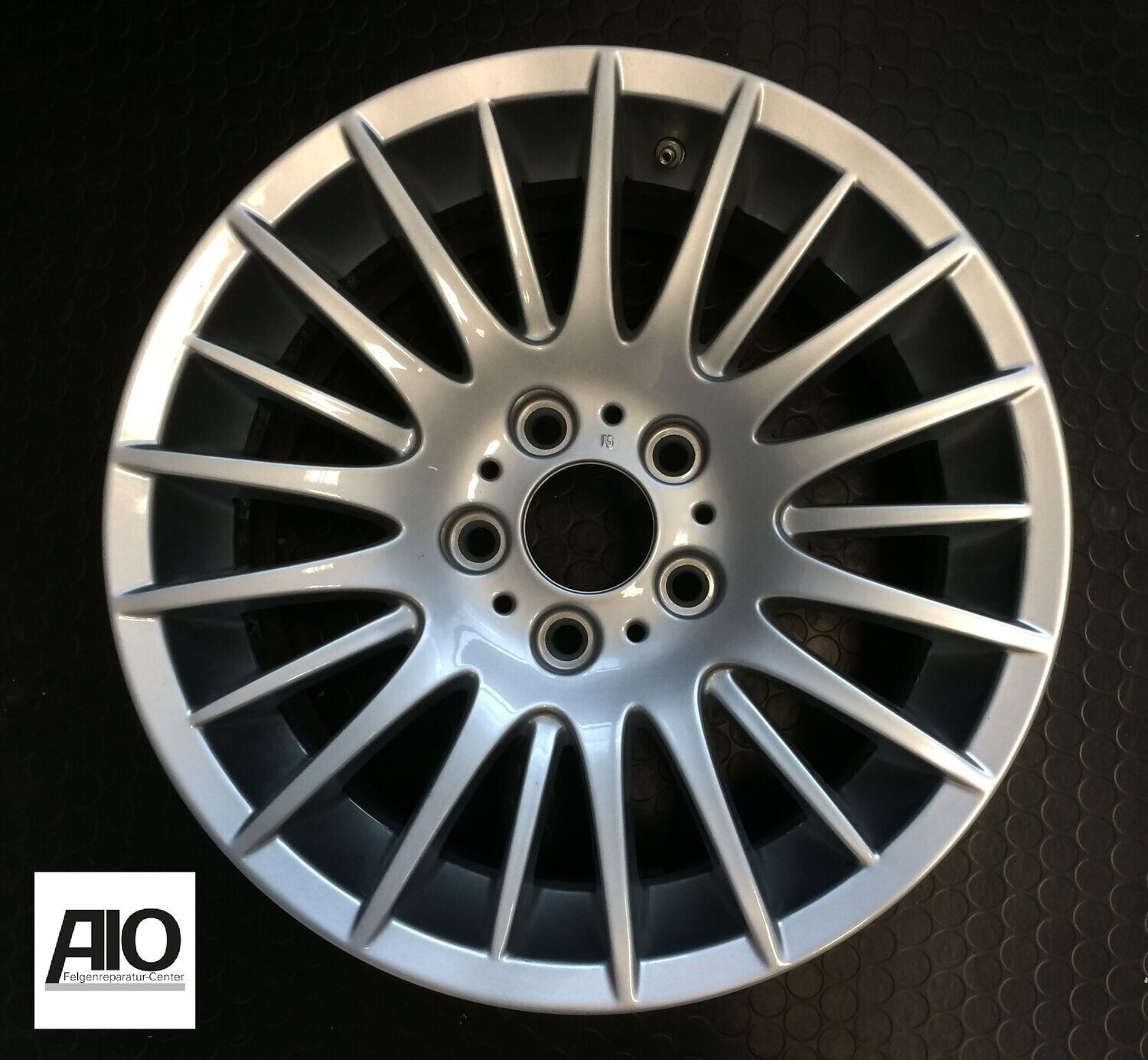 LF1 Original BMW Felge 36116775598 - Radialspeiche 160 Silber - 3er E90 / E91 2005-2013