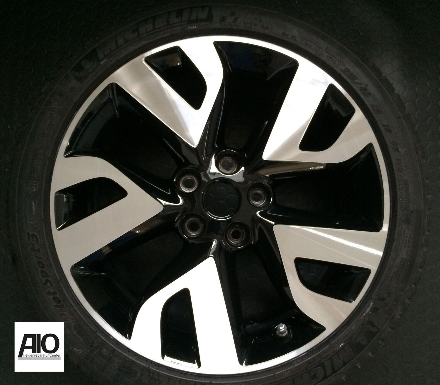 LF1 Original Felge Nissan BX80B - 5-Doppelspeichen-Design Schwarz HGG -  Pulsar / Juke / Qashqai