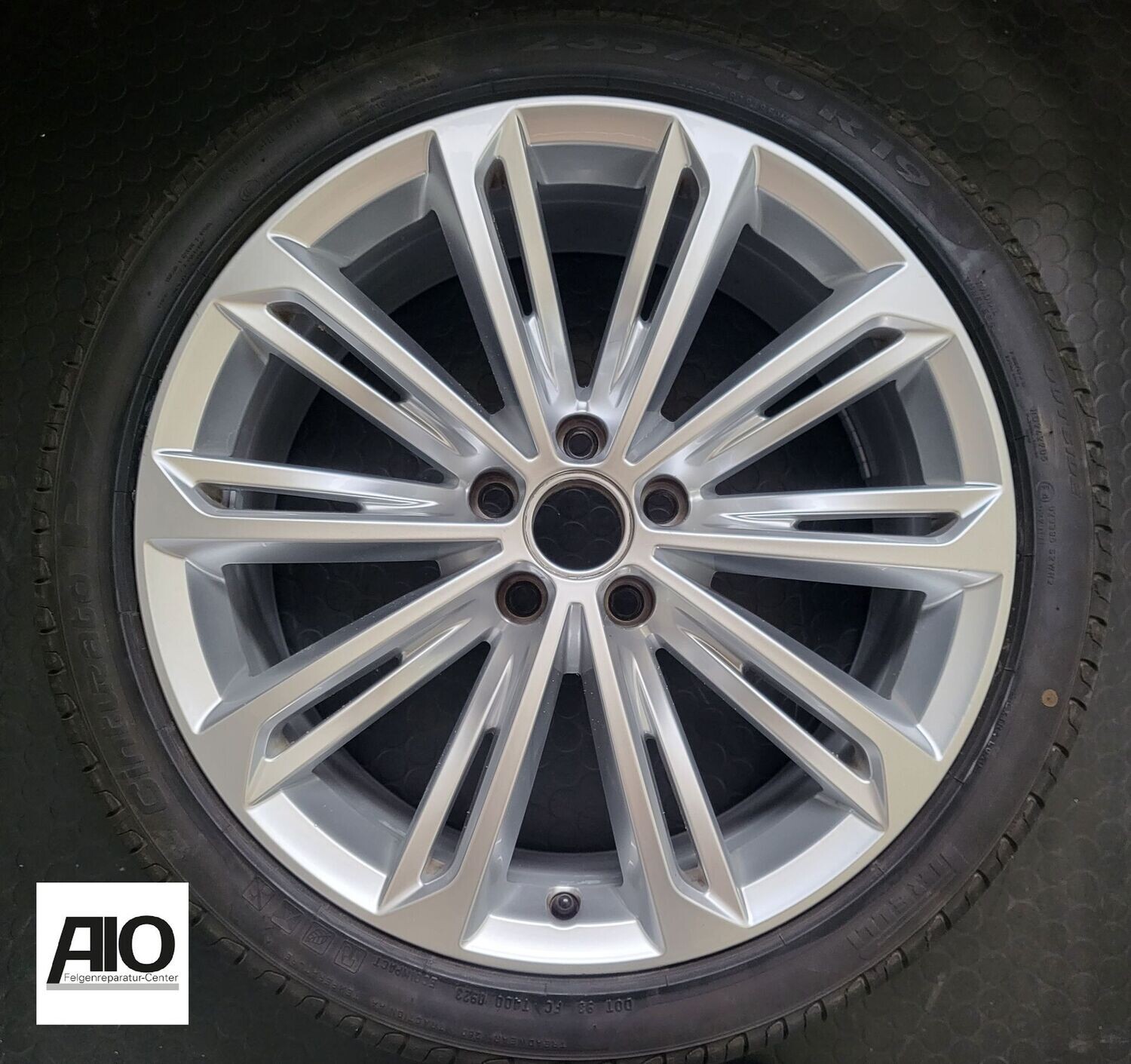 LF1 + LACK Original VW Felge 3G0601025R – VERONA 10 - Speichen Design Silber – Passat B8 / Beetle 5C LF1