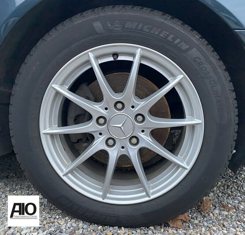 LF1 Original Mercedes Benz Felge A2044015702 – 10-V-Speichen-Design Silber – C-Klasse W204/S204