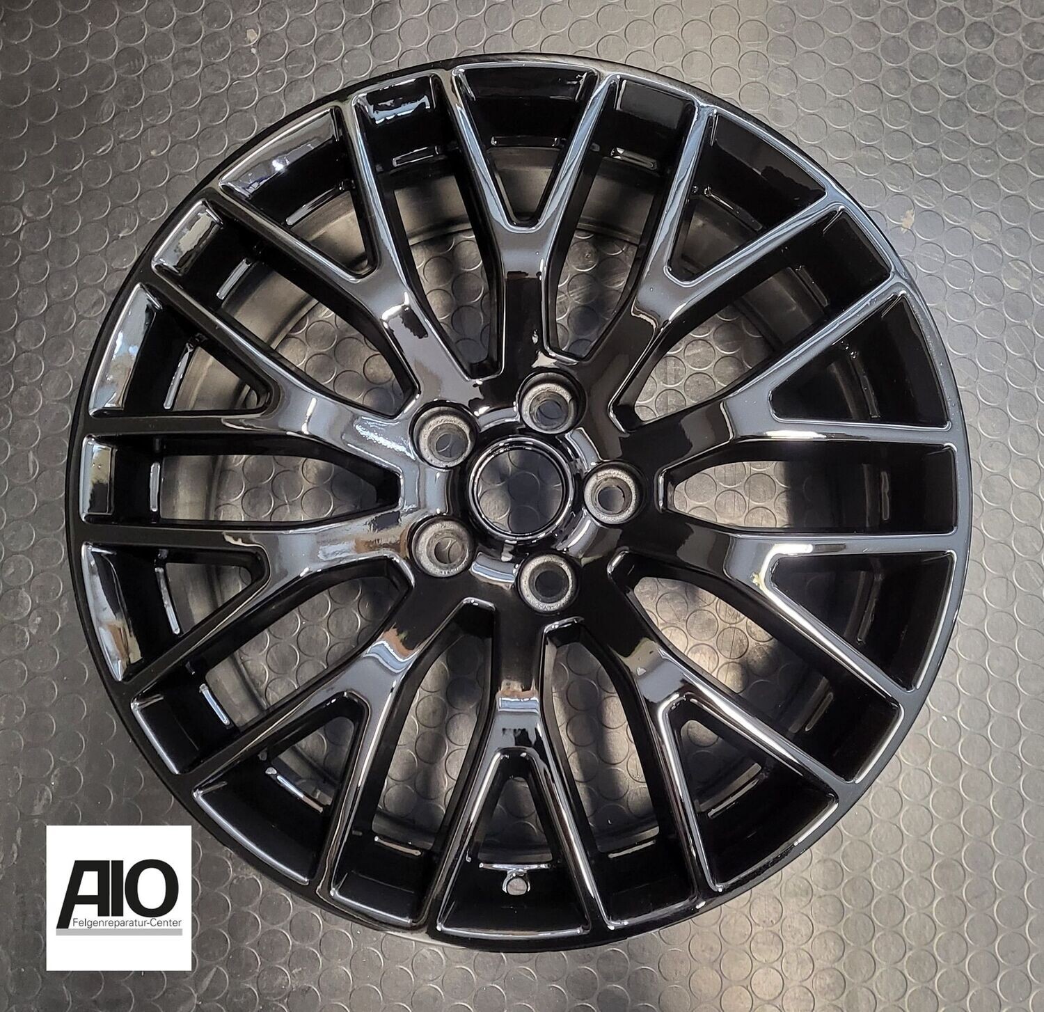 LF1 Original Ford Felge FR3J-1007-DB - 10-Y-Speiche Schwarz VA - Mustang GT 6 ab 2015-