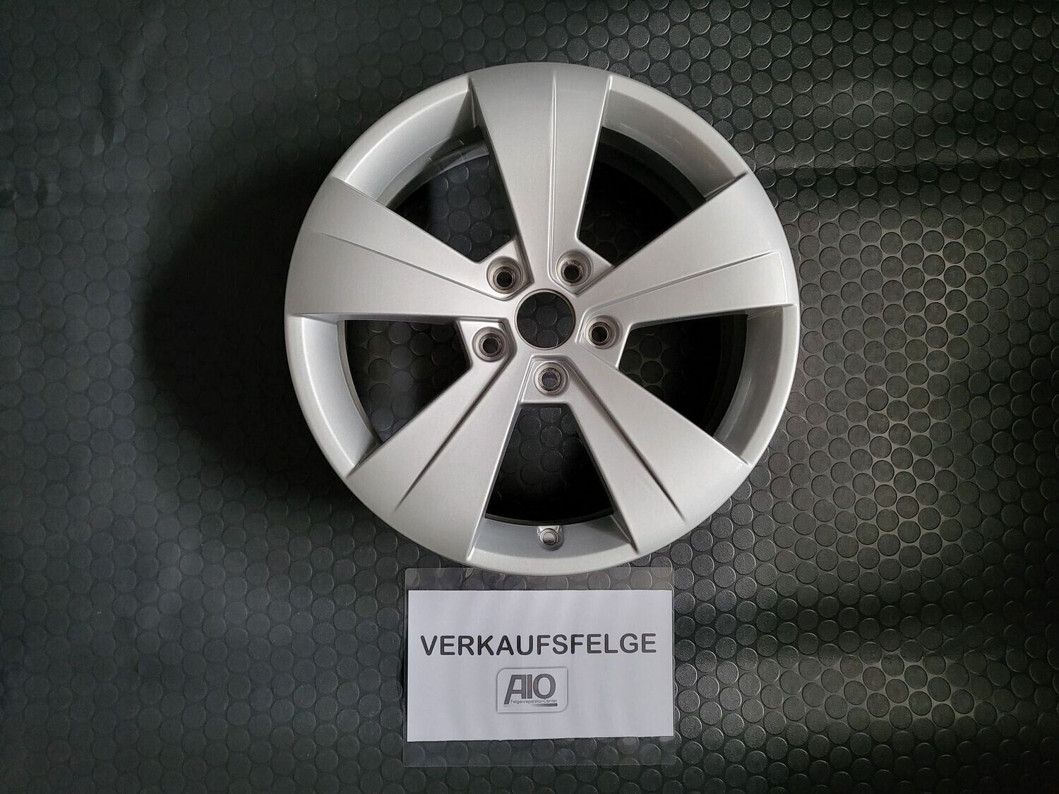 Felge kaufen Original Skoda Superb 3V HELIOS 3V0601025A 17 Zoll