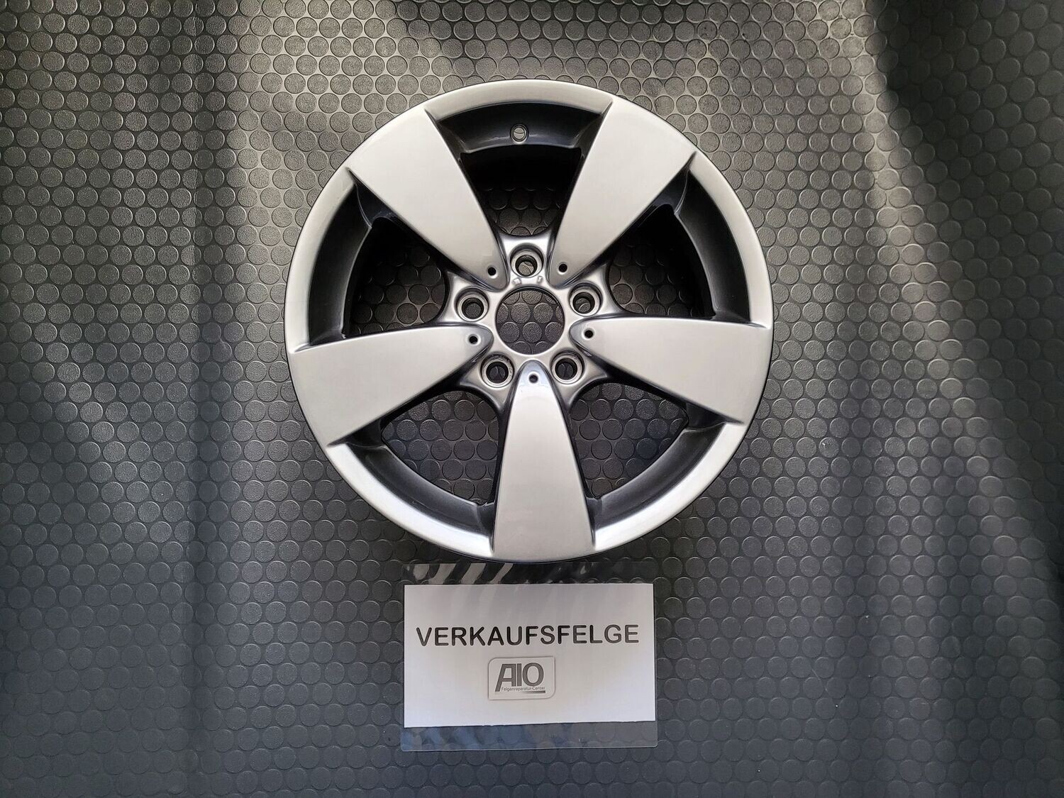 Felge kaufen Original BMW 6776777 Styling 138 Sternspeiche Grau 5er Typ E60 E61 gebraucht Felge kaufen Original BMW 6776777 Styling 138 Sternspeiche Grau 5er Typ E60 E61 gebraucht