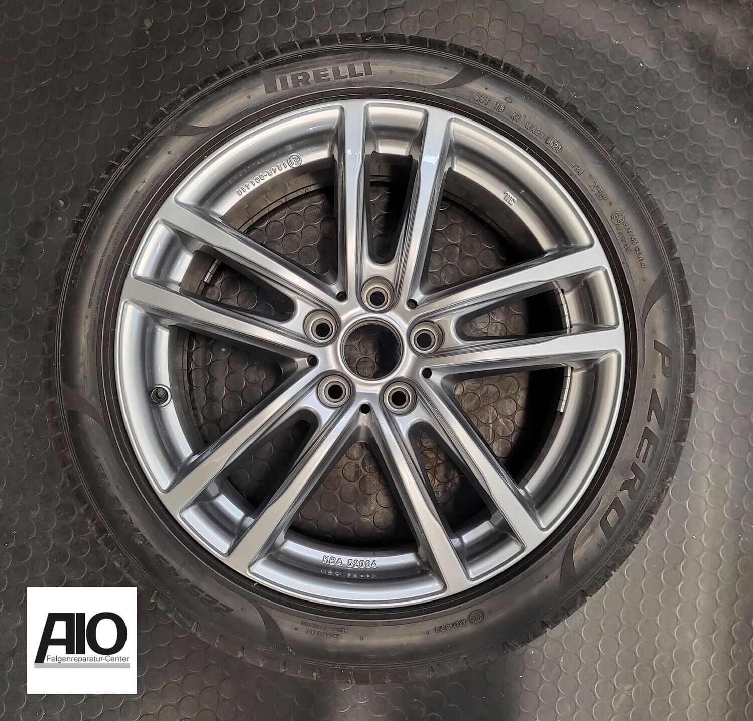 LF1 Uniwheels Superior 18 Zoll KBA 52084 Model X10 708 Grau