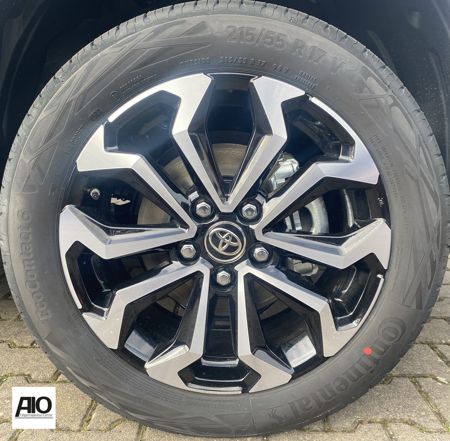 LF1 Original Toyota Felge 426110DK70 - V-Doppelspeiche Schwarz HGG - Yaris Cross Typ XP21