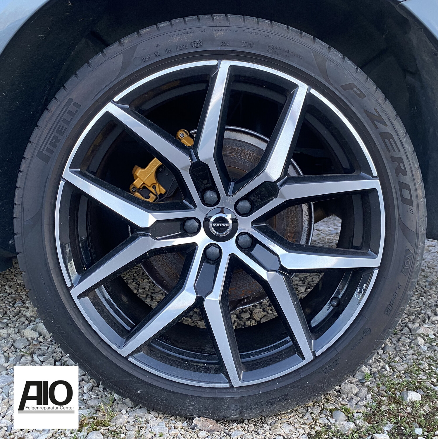LF1 Original Volvo Felge 32243746 -  Polestar 246 Design Schwarz HGG – XC60 II