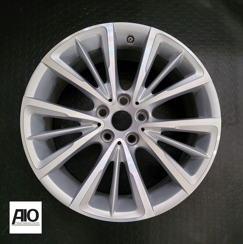LF1 Original BMW Felge 36116867339 - Styling 643  V-Speiche Silber HGG - 5er Typ G30 G31 / 7er G11 G12 / 6er GT G32 
